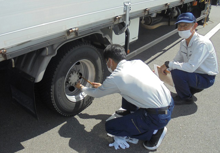 車両点検・整備の徹底